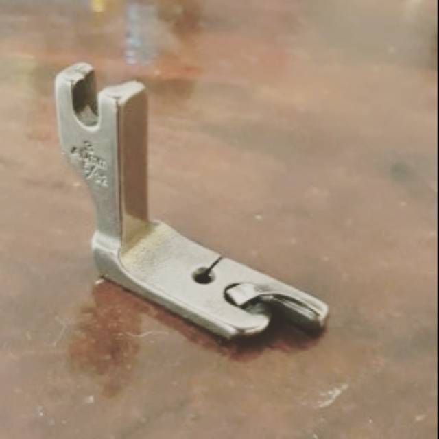 Sepatu kelim jahit hs