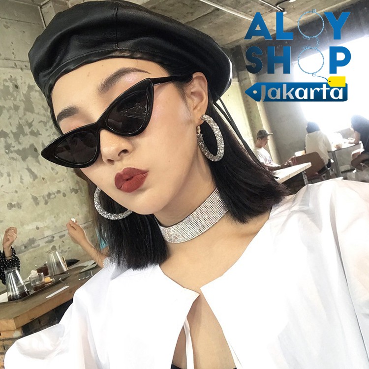 TERLARIS COD Korean Fashion Segitiga Triangle Mata Kucing Kacamata Hitam Wanita/Pria Sunglasses