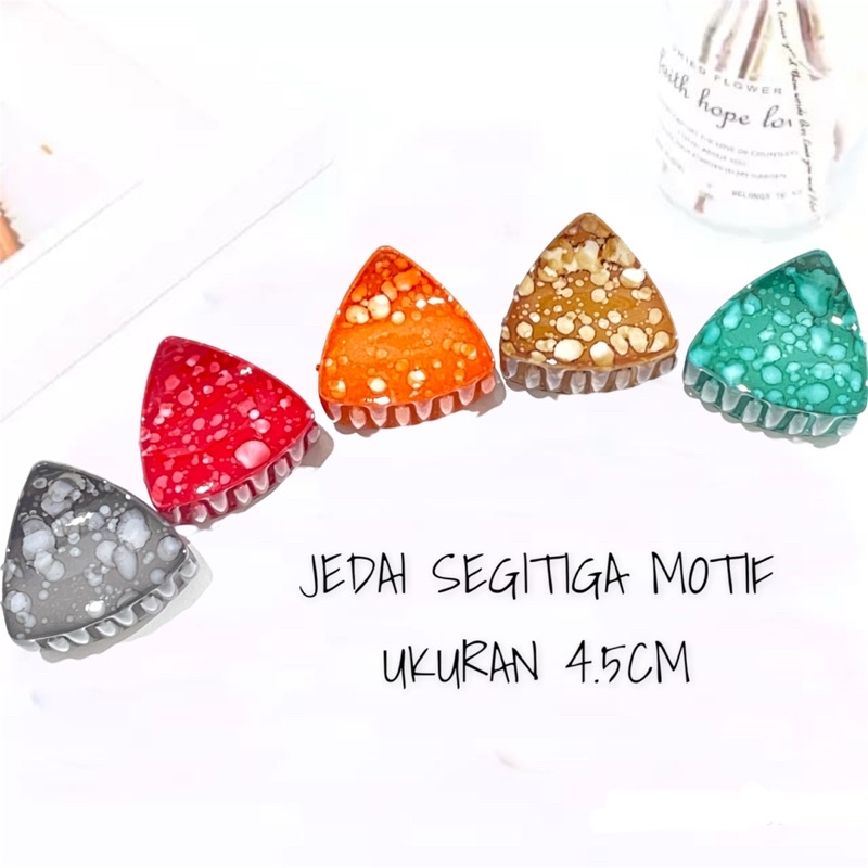 Jedai Impor 4.5cm Jepit Rambut Salon Bolong Segitiga Jepitan Poni Hair Claw Clips