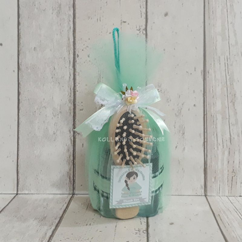 HAMPERS/SOUVENIR SIRAMAN/GIFT HAND SANITIZER,HAND WASH, MASKER