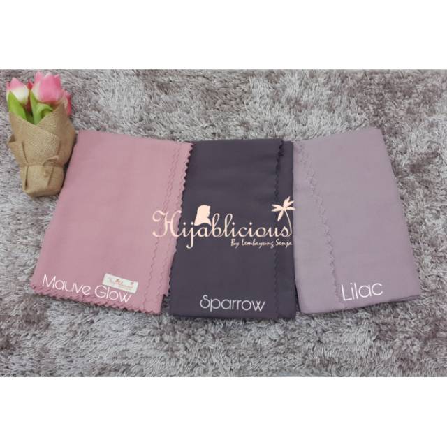 HIJAB SEGI EMPAT VOAL SUPERFINE SAHARA LASER CUT