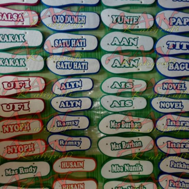 Sandal swallow ukir nama