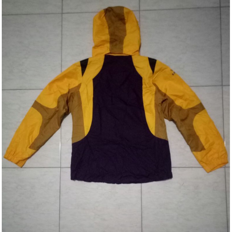 Jaket Outdoor Mountain Gear
