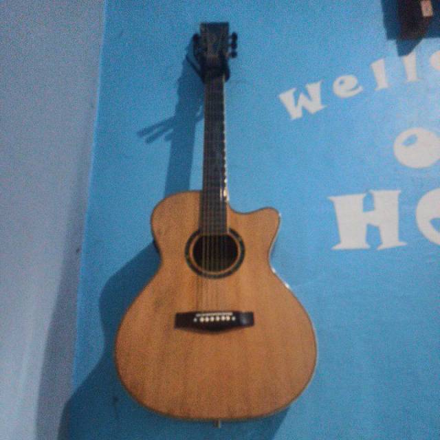 Lakewood guitar custom