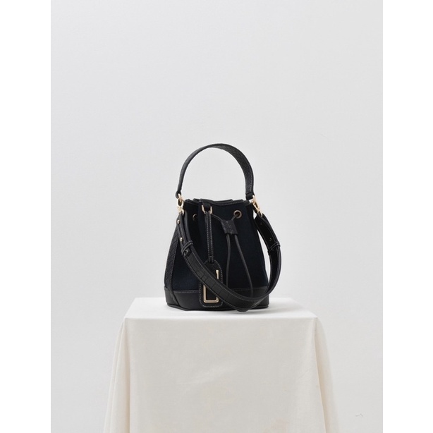 JOSVLI - Narha Bucket Bag - Midnight Black
