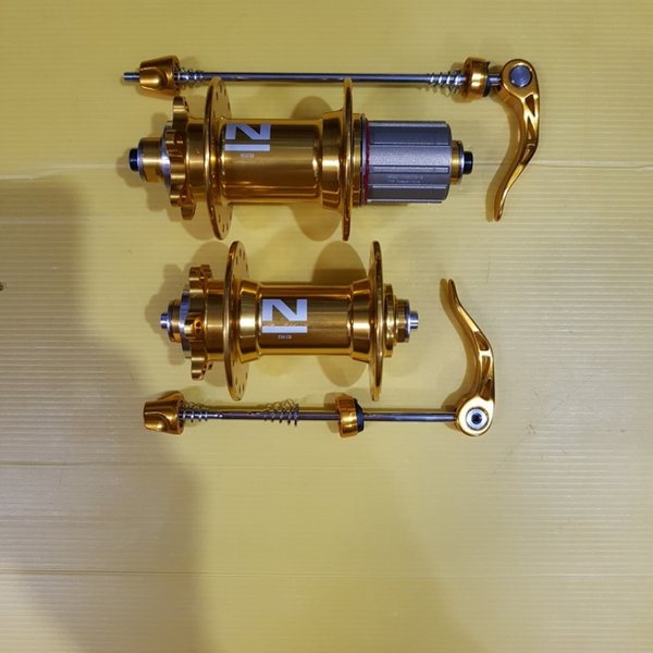 Hub and Freehub Novatec D041Sb-D032Sb Gold
