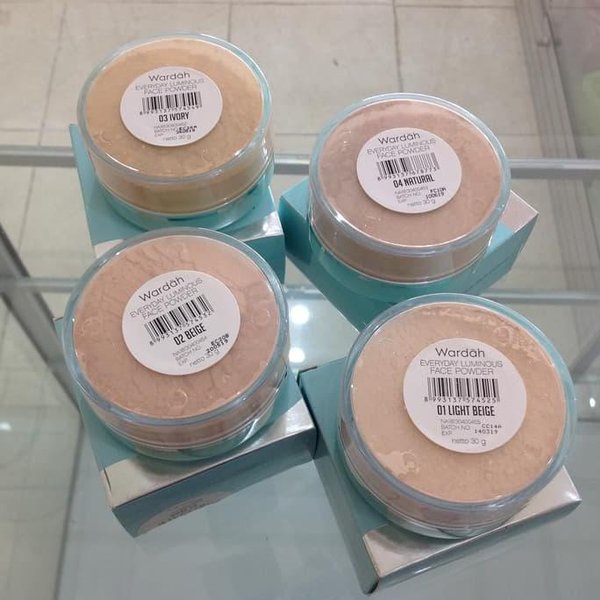 Wardah Everyday Luminous Face Powder 30 Gr / Bedak Tabur Wardah