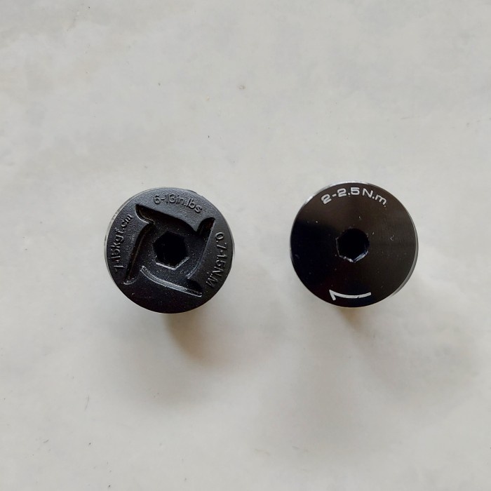 Baut Tutup Pengunci Arm Crank Prowheel Fixing Bolt Bb Hollowtech Ht2