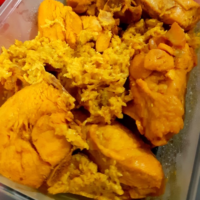 

AYAM GORENG SERUNDENG
