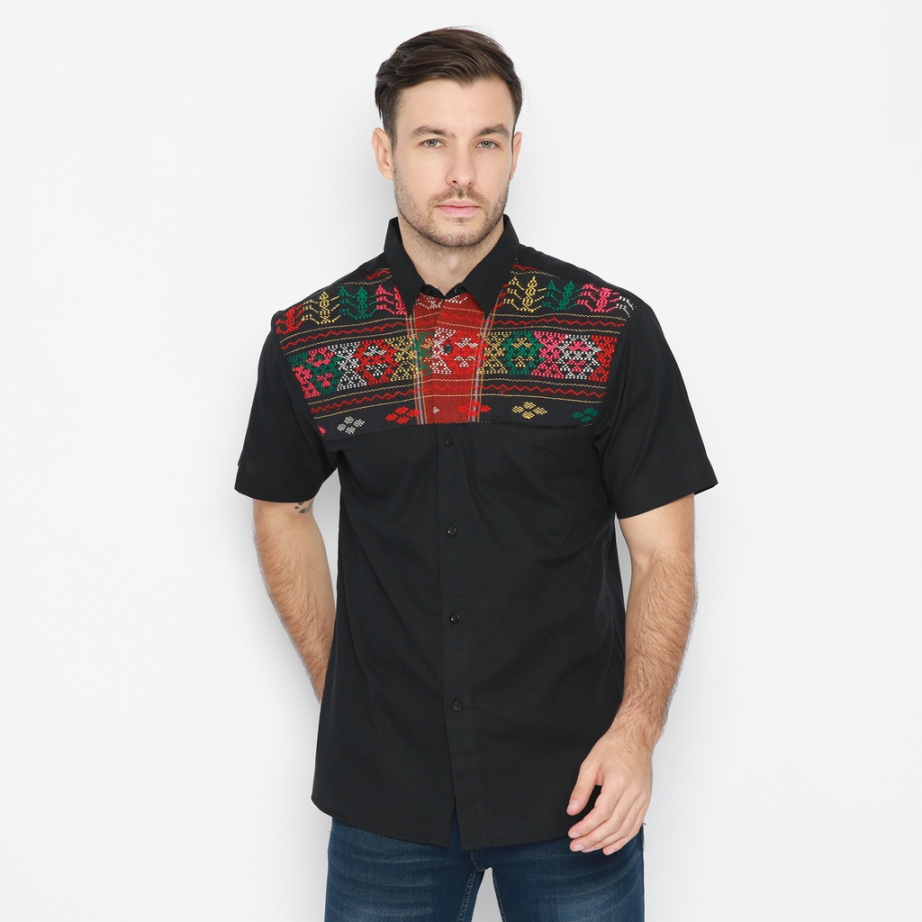 kemeja pria etnik ulos batak jenaka