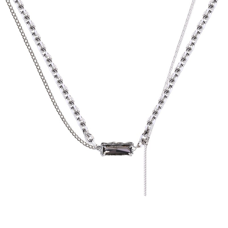 Kalung Rantai Panjang Tebal Hias Kristal Warna Hitam Gaya Vintage Untuk Wanita