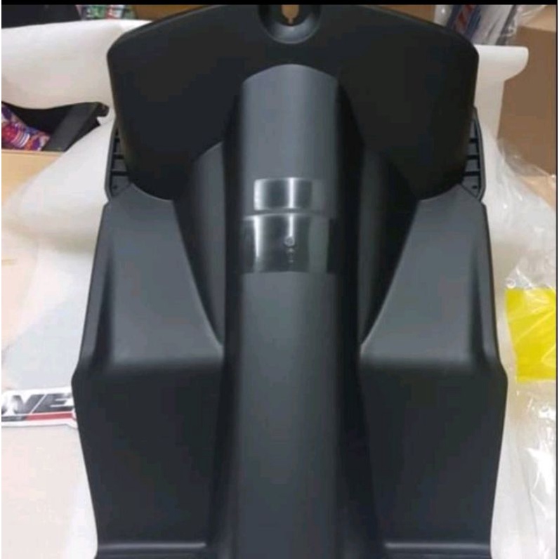 Legsil bawah / dasbor beat lama karbu