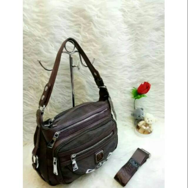 Tas junfa impor wanita