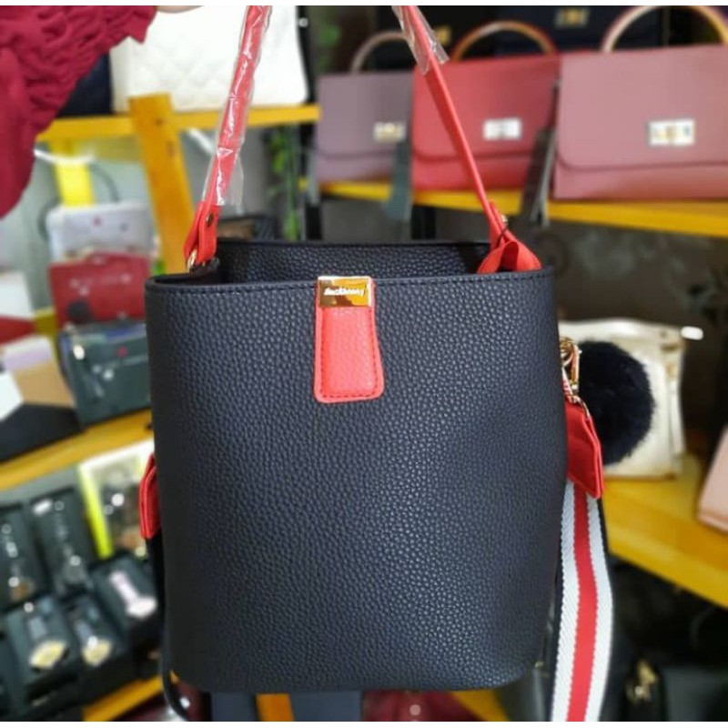 Adeline bag by Jims Honey