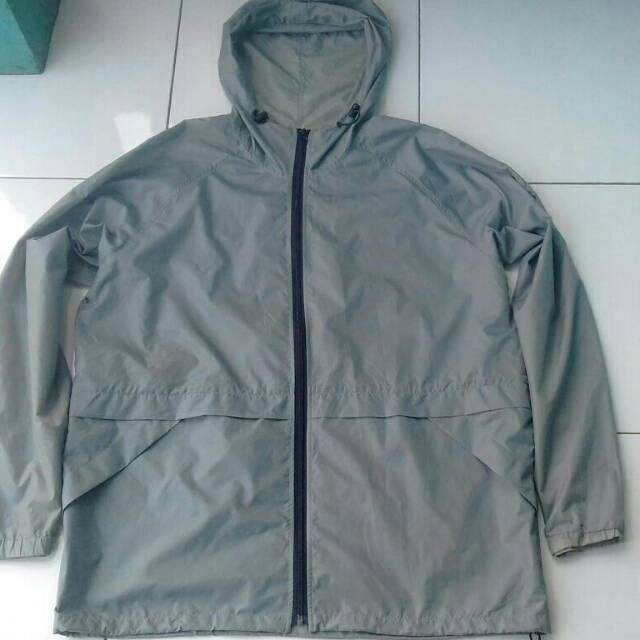 Jaket hoodie parasut uniqlo original
