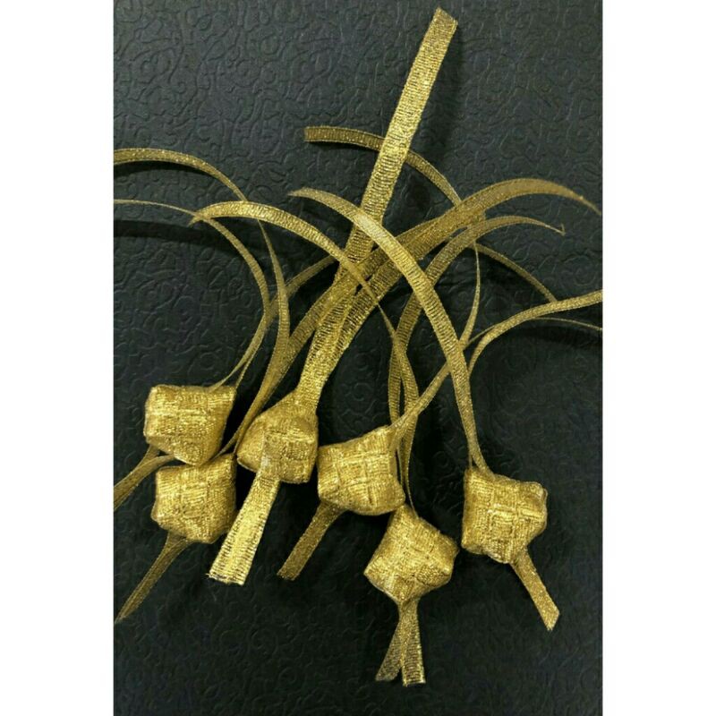 

Ketupat Pita Hias Lebaran / Dekorasi Lebaran / Ketupat Lebaran / Hiasan Idul Fitri / Pita Idul Fitri - PO3