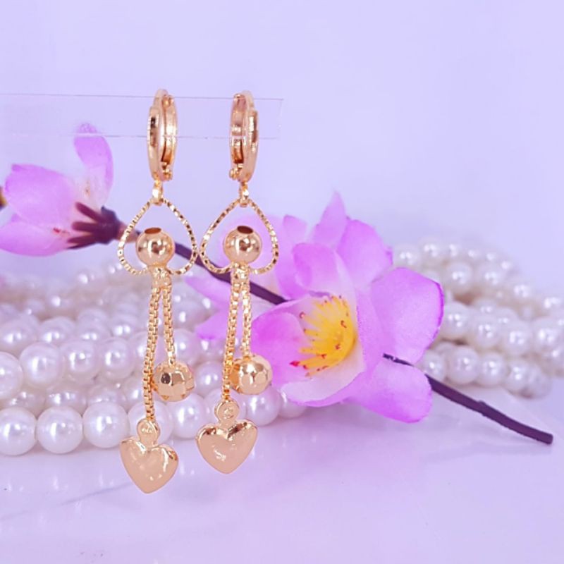 Anting cantik import,awet,tahan lama,bisa dipake sehari hari