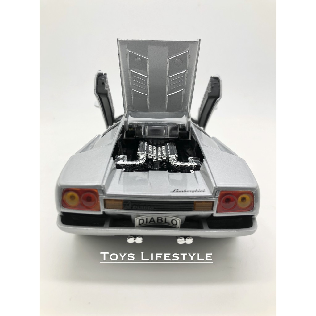 Welly Diecast - Lamborghini Diablo Skala 1:24 (Silver)