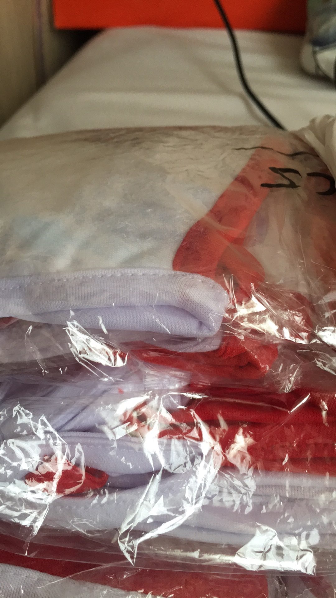 Masker Kain Tali 2 Lapis Dan Pocket Bisa Isi Tissue