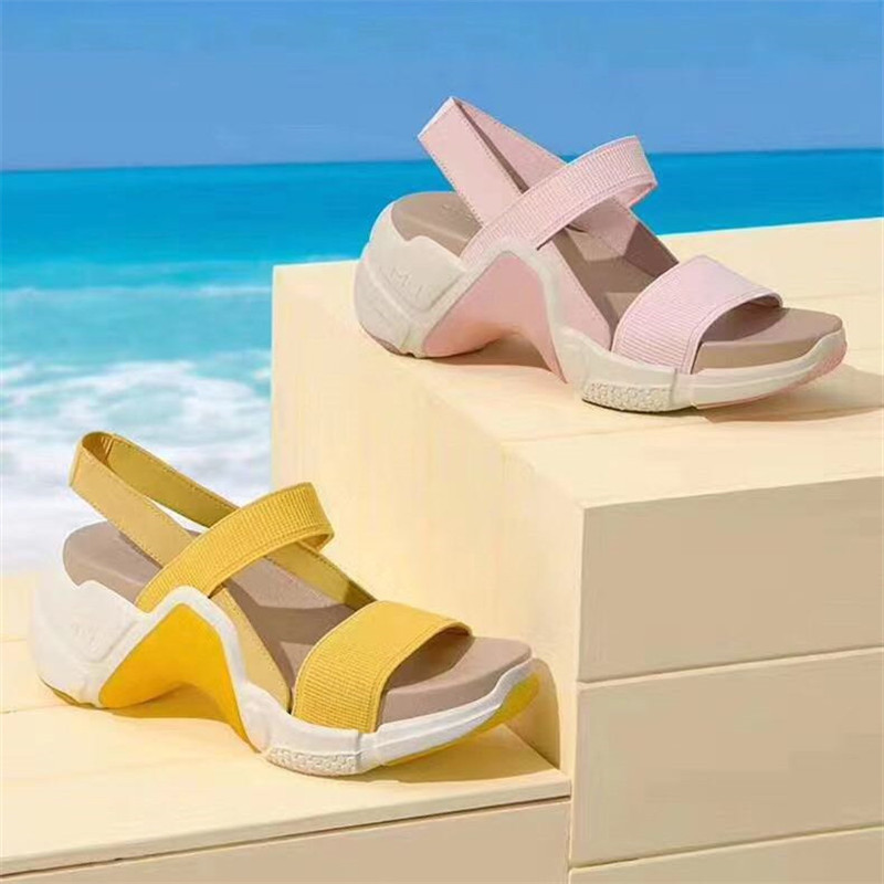 sepatu sandal skechers wanita