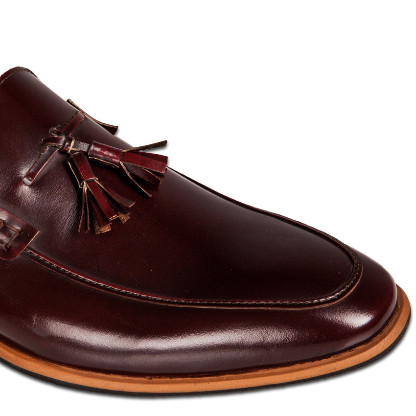 Men's Tassel Maroon