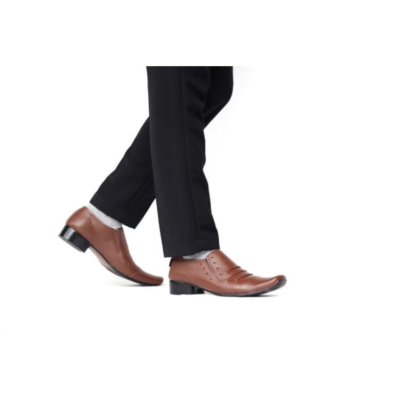 SEPATU RAJA DANGDUT RHOMA IRAMA KONDANGAN KERJA FORMAL PRIA KULIT ASLI CEVANY REMPLE