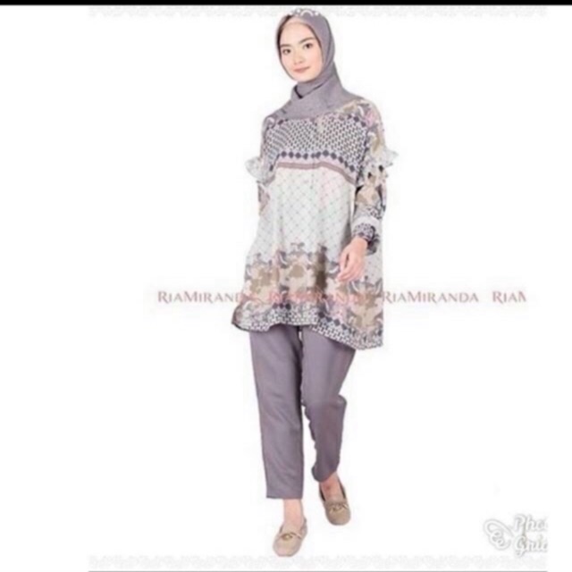 magi top silver ria miranda (preloved)