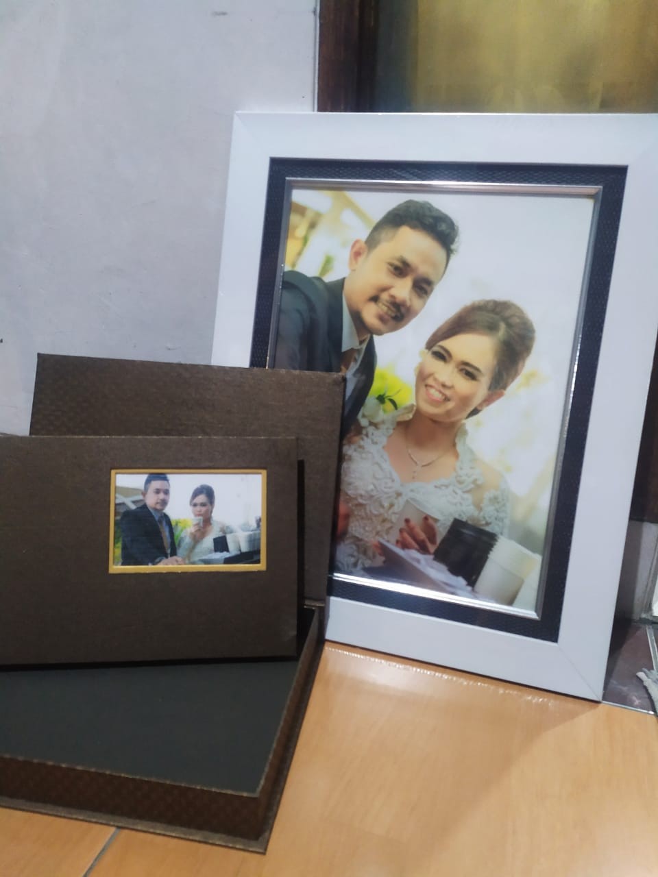 Paket Cetak + Frame Bingkai Pigura Foto Uk  12r 30x40 Minimalis Linen7