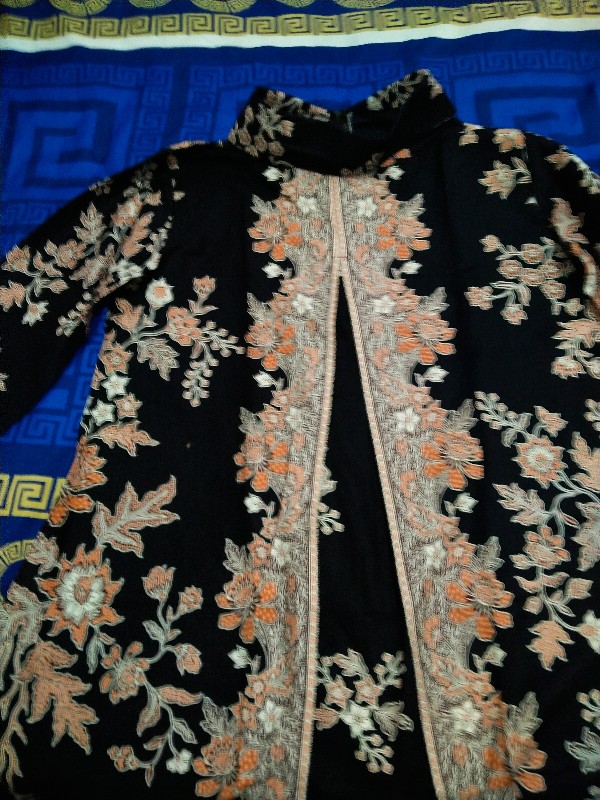 Grosir Terlaris Genes Jelita Tunic Navbor Yelbor Whitbor Creambor Tunik Batik Modern Hrb046