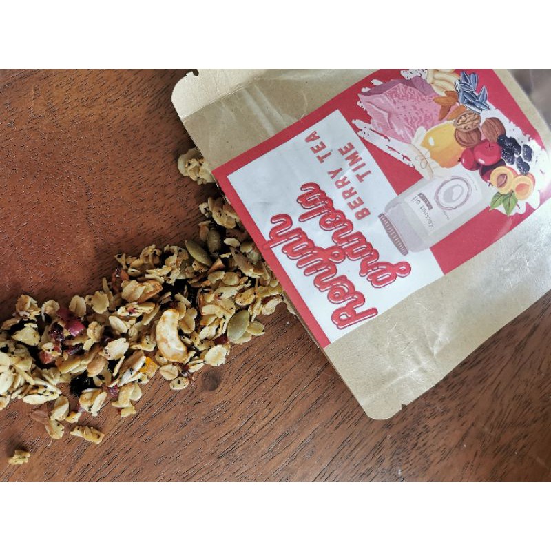 

Berry tea time Granola