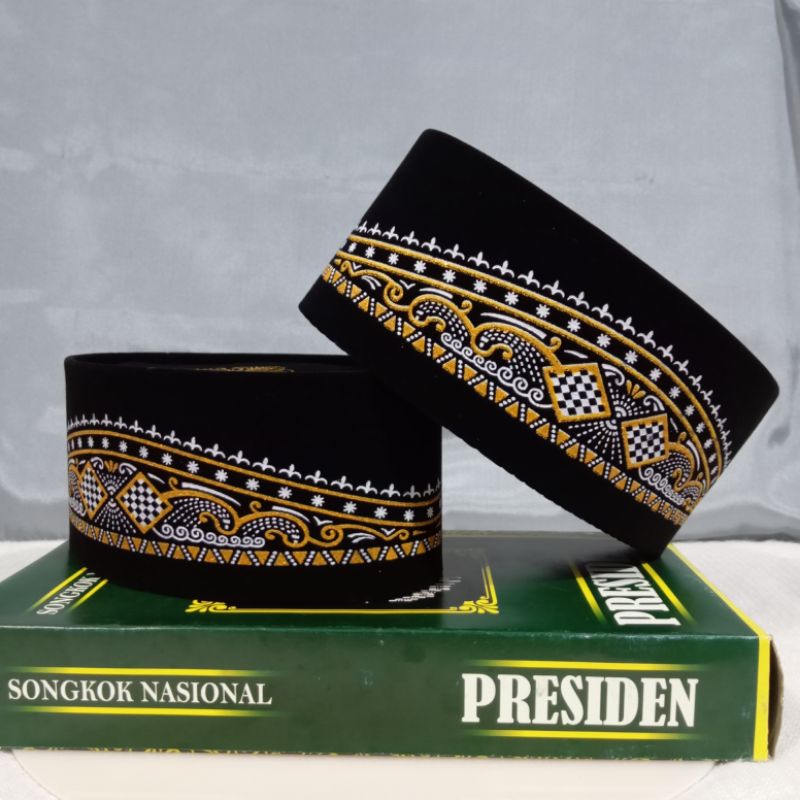 peci songkok kopiah hitam motif batik kuning merk presiden/hitam