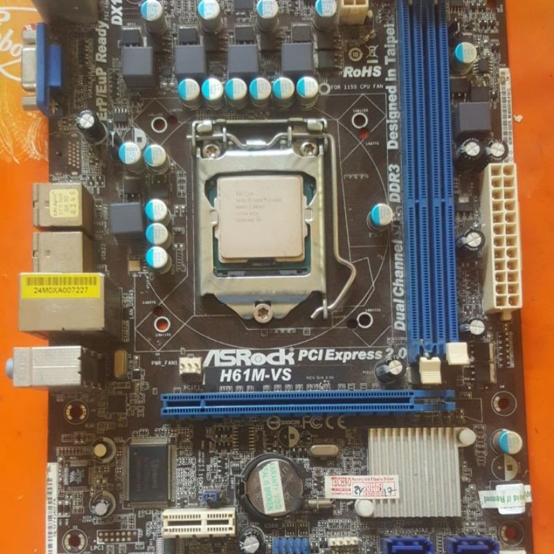 Motherboard Asrock h61+I3 3220(RUSAK)