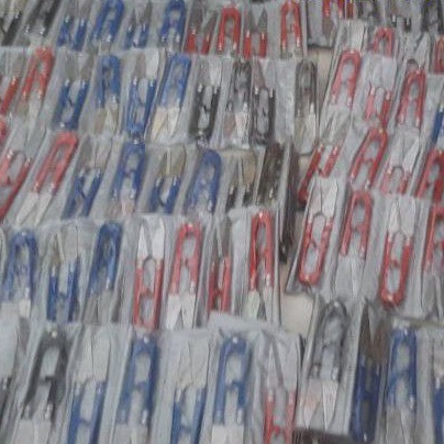 

Gunting benang 1 pcs