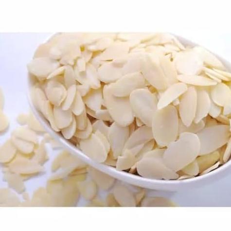 

Kacang Almond (per 100gr)