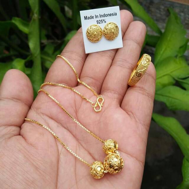 Set perhiasan kalung perak