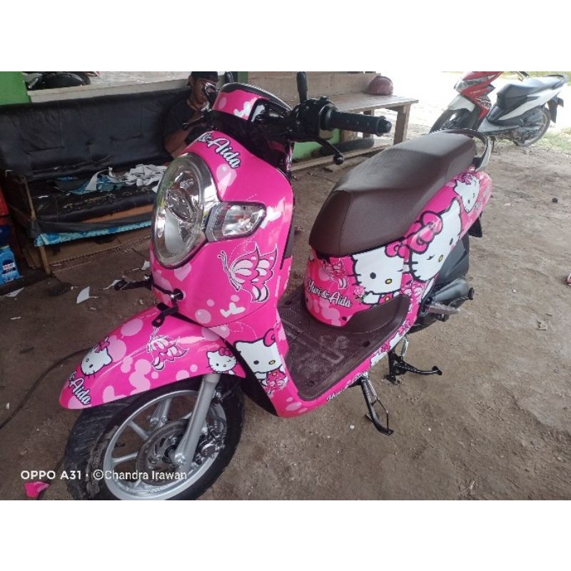 DECAL SCOOPY FULL BODY DESAIN HELLO KITTY full body cantik