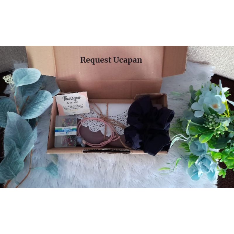 

Gift Box Bella Square Murah Hampers Box