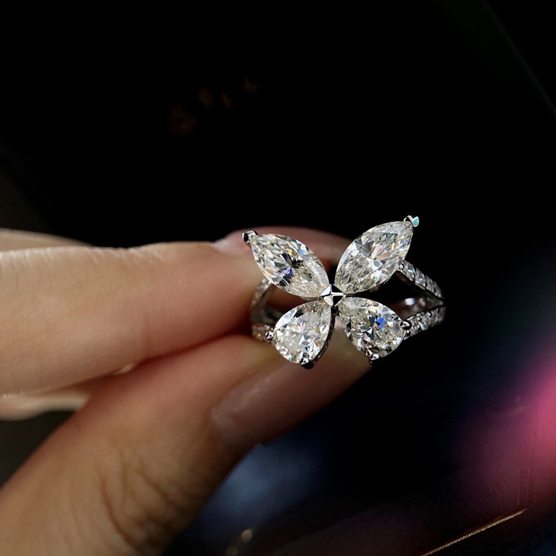 Fashion Beautiful Moissanite Personality Butterfly Shape Ring