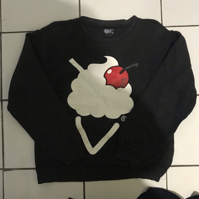 SundaySundayCo sweater