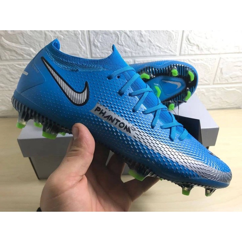 sepatu bola nike phantom