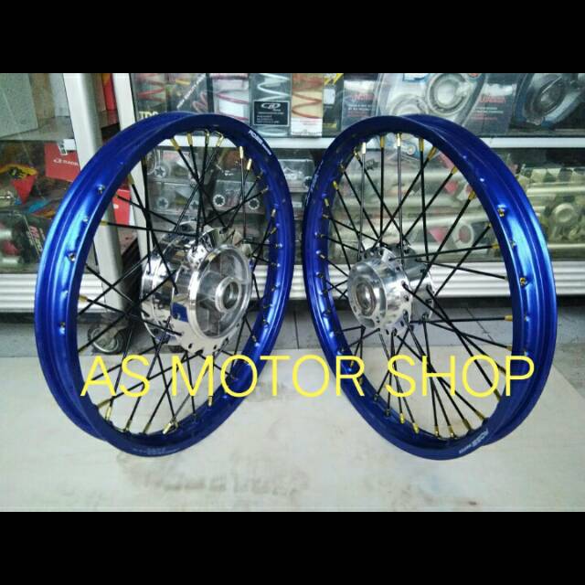 Sepaket Velg Set Rossi Lebar 140 160 Ring 17 Tromol Set Jari2