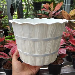 Pot Bambu Plastik Ukuran 25 Cantik - Putih