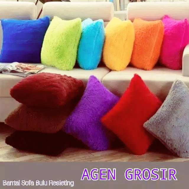 Bantal Sofa Bulu