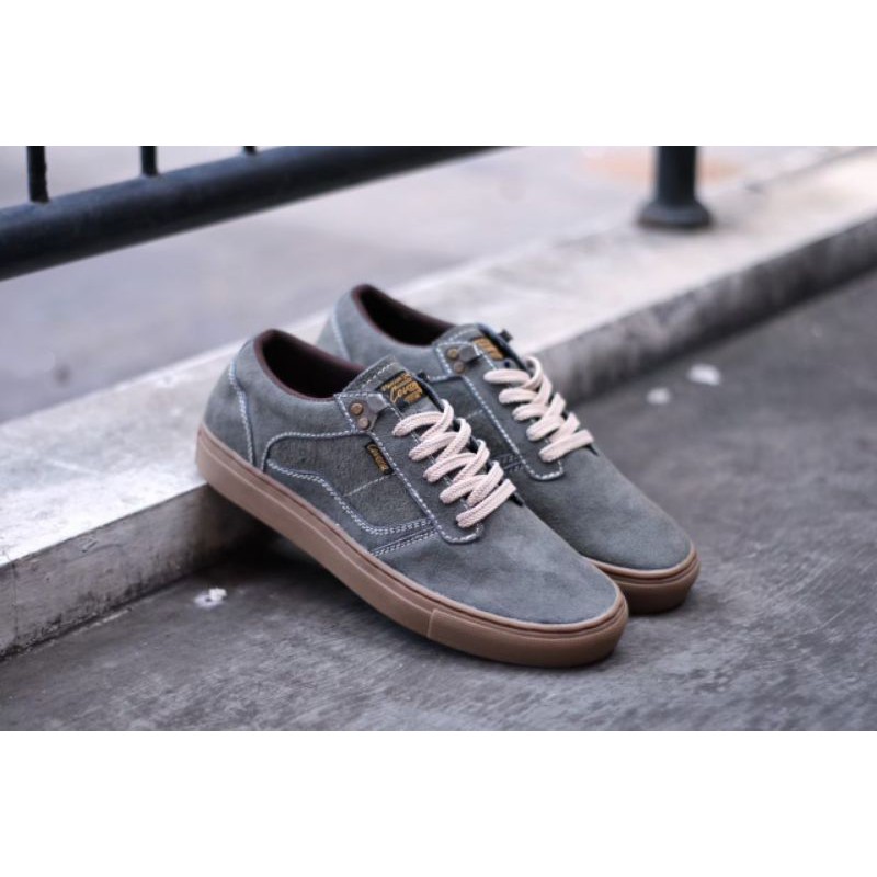 Sepatu Lokal Shoes Local Pride Cevany Gordon Low Cut Grey Gum Suede