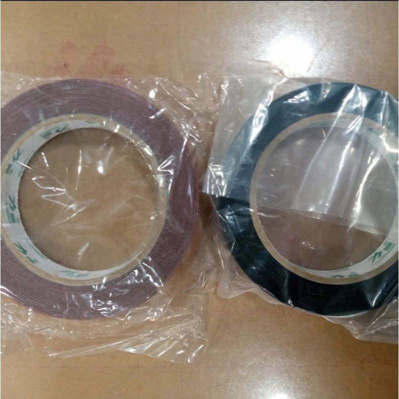 

Double Tape / Isolasi Double / Lakban Double Warna Hijau / Merah Bagus