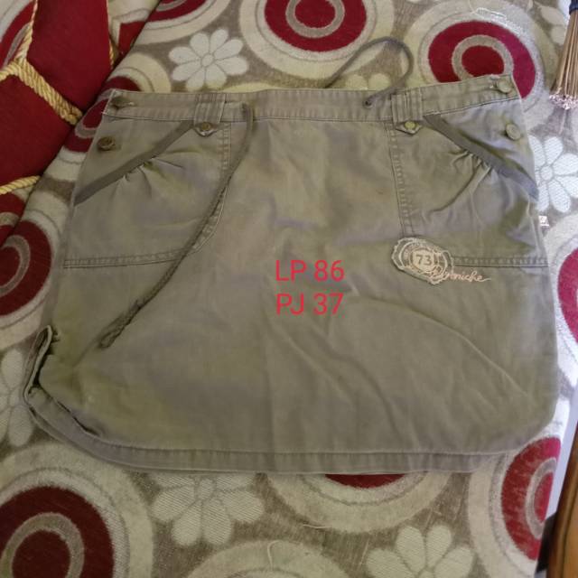 Rok dewasa preloved corniche original