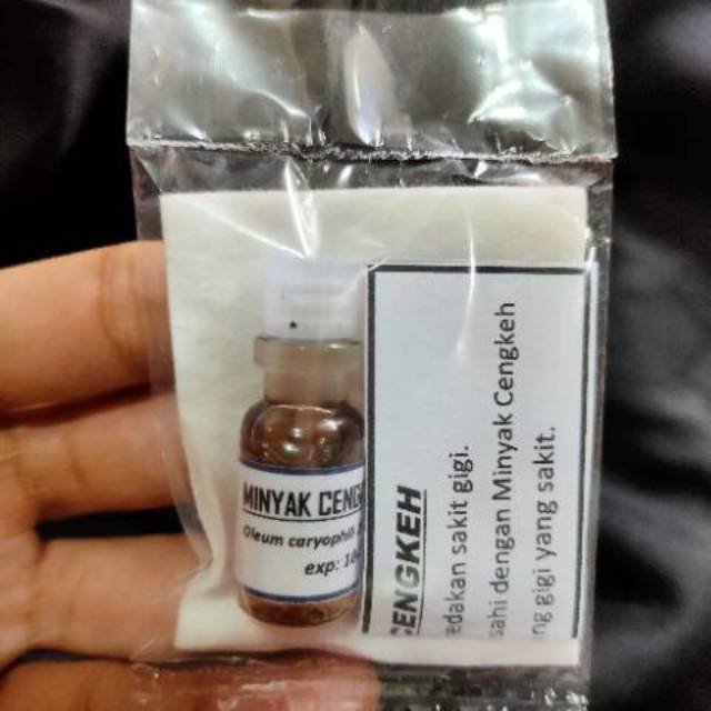 Jual Minyak Cengkeh Asli Obat Sakit Gigi Bolong Berlubang B31 Indonesia Shopee Indonesia