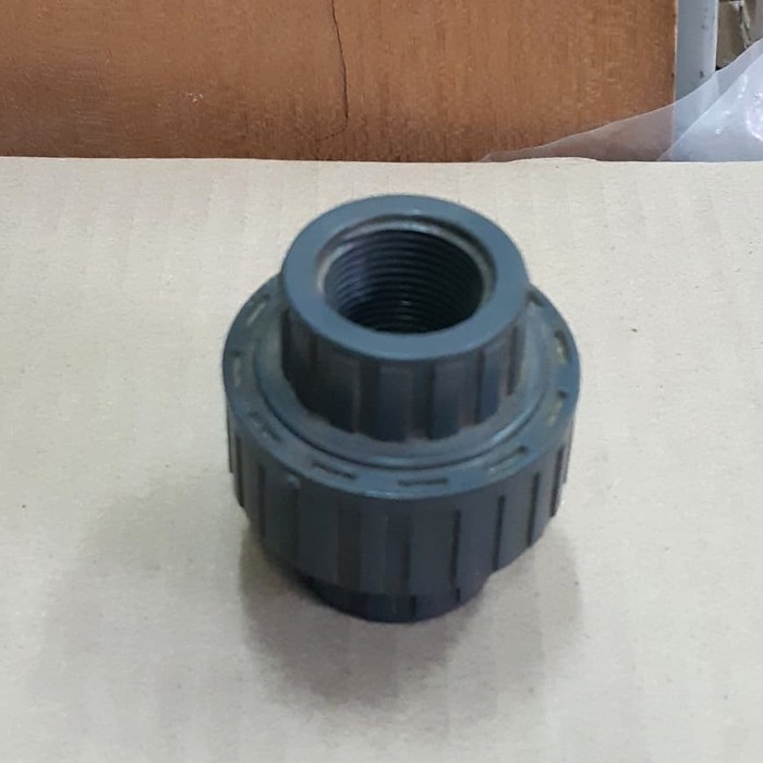 Water Mur 3/4 Drat PVC