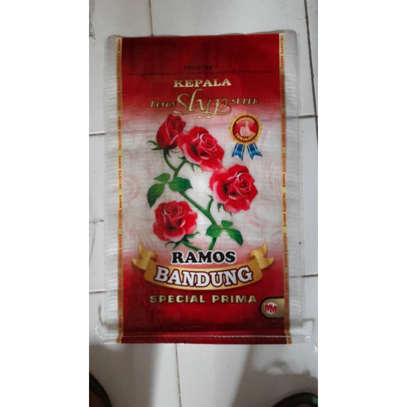 

karung beras laminating 25 kg RAMOS BANDUNG(ini kemasan bukan beras )