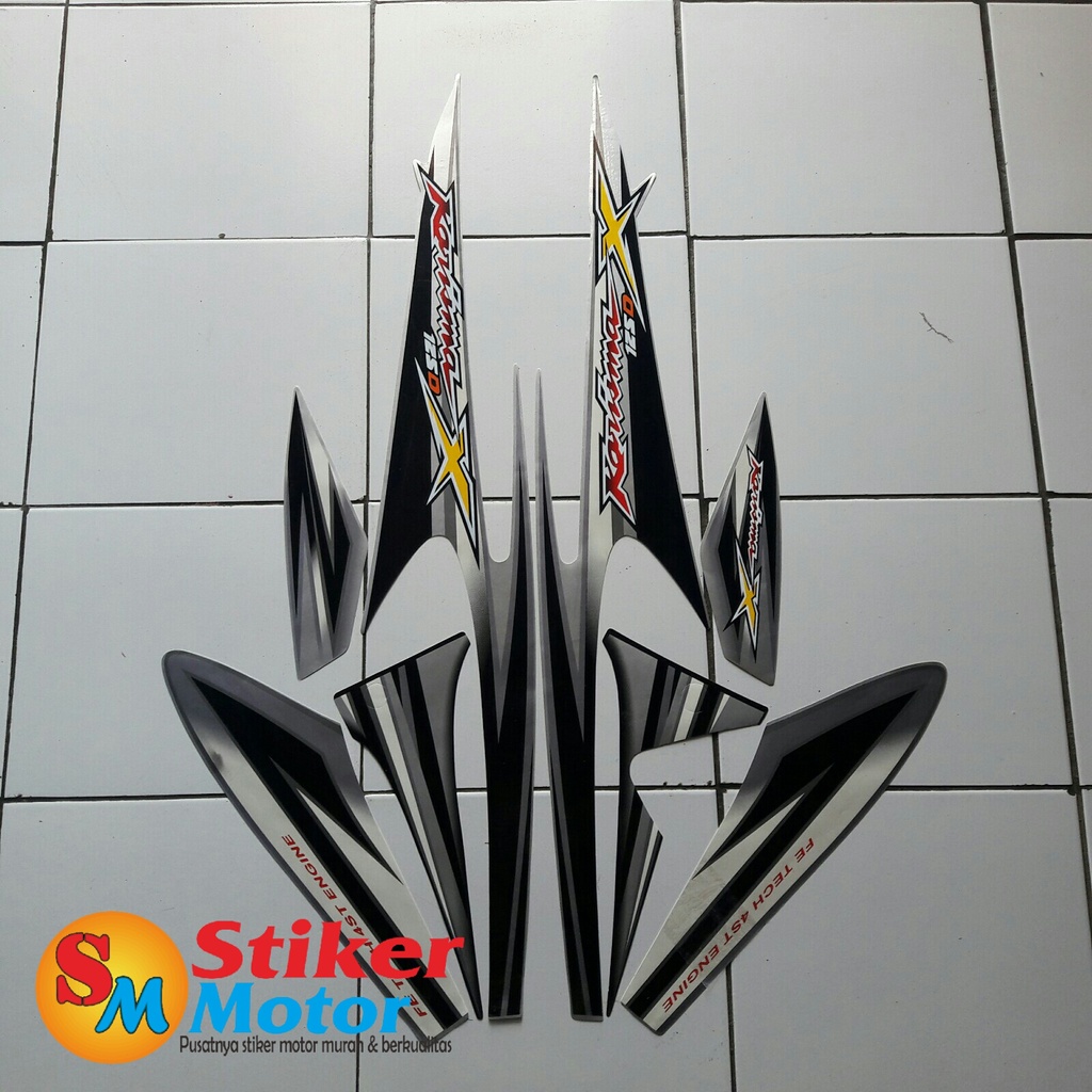 STRIPING STICKER LIS LES POLET BODY MOTOR KARISMA X 125D 2005 SILVER-HITAM